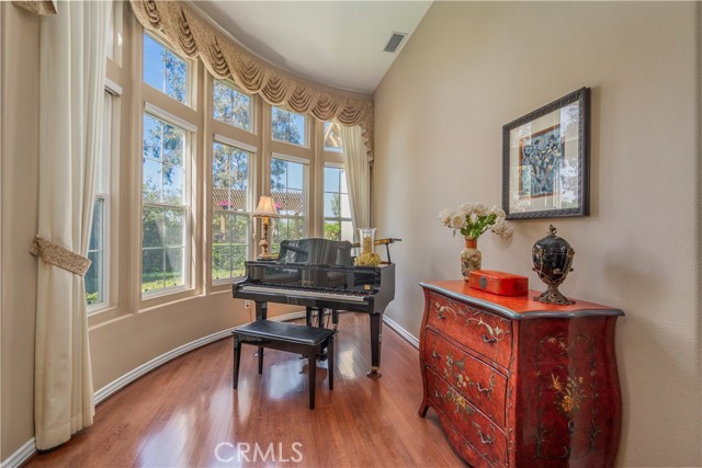 Detail Gallery Image 9 of 59 For 1515 S Westridge Rd, West Covina,  CA 91791 - 5 Beds | 4/1 Baths