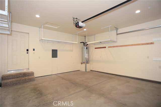 365 Santa Barbara Avenue, Sugarloaf CA: https://media.crmls.org/medias/38223b70-11cd-4045-97f4-0f3cd572b087.jpg