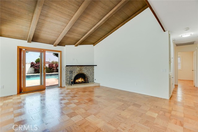 Detail Gallery Image 33 of 39 For 9561 Rockpoint Dr, Huntington Beach,  CA 92646 - 4 Beds | 2 Baths