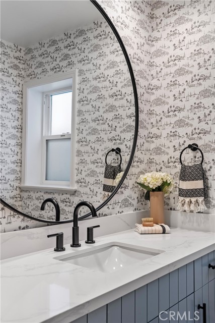 212 41st Street, Manhattan Beach, California 90266, ,Residential Income,Sold,41st,SB23072374