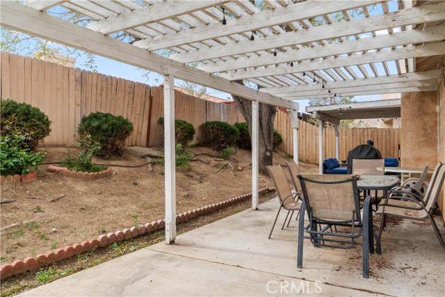 Detail Gallery Image 22 of 25 For 38906 Edgemont Dr, Palmdale,  CA 93551 - 4 Beds | 2 Baths
