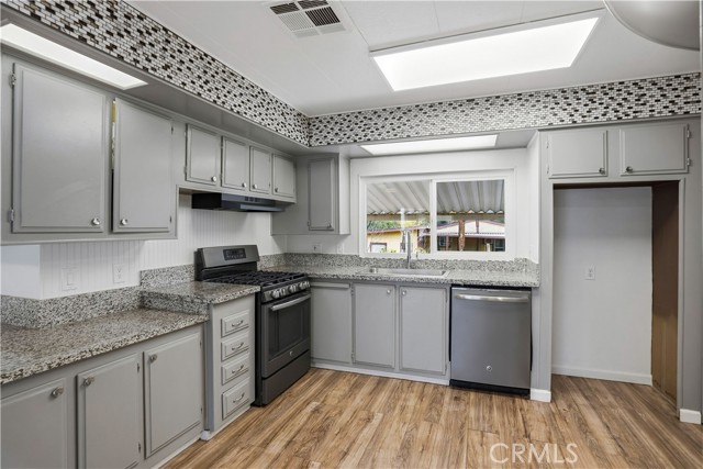 Detail Gallery Image 13 of 29 For 25778 Creag Ave, Homeland,  CA 92548 - 3 Beds | 2 Baths