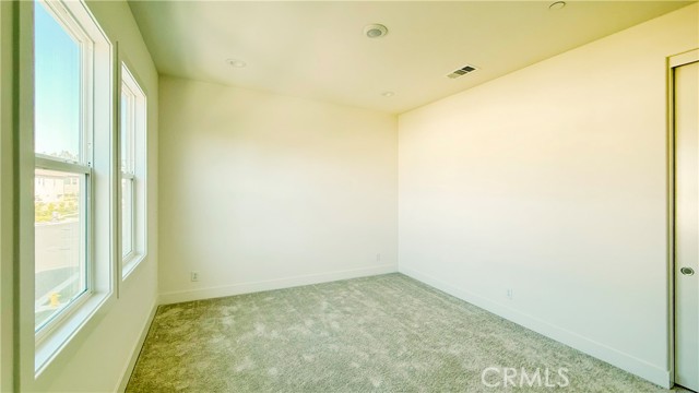 101 Bear Leaf, Lake Forest CA: https://media.crmls.org/medias/38257cbe-863d-474e-9367-ca9c288dbab3.jpg