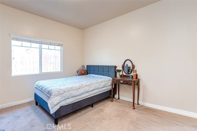 335 E Francis Avenue, La Habra CA: https://media.crmls.org/medias/3826345d-fcb6-46b7-bb2f-566ca33f715a.jpg
