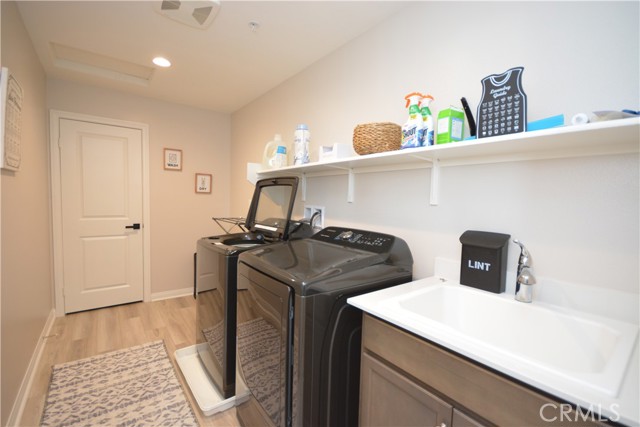 Detail Gallery Image 25 of 30 For 25377 Circle Stone Dr, Menifee,  CA 92586 - 5 Beds | 3/1 Baths