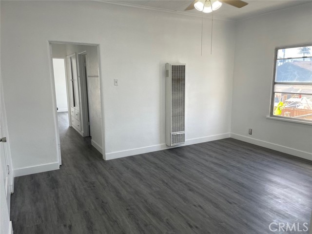 Detail Gallery Image 9 of 20 For 1040 Gardenia Ave, Long Beach,  CA 90813 - 8 Beds | 4 Baths
