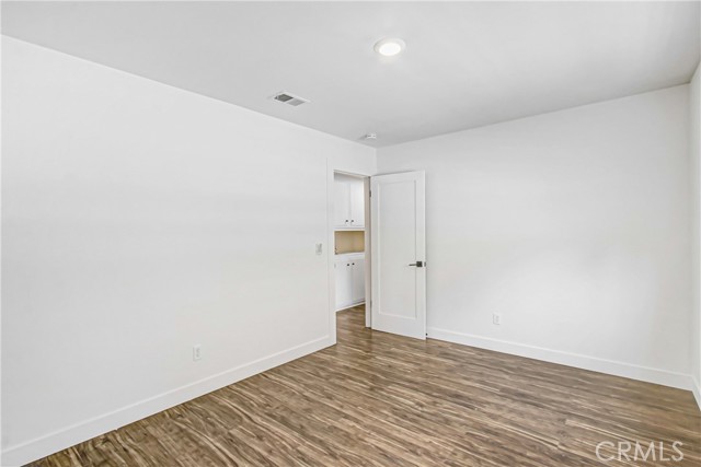 Detail Gallery Image 16 of 25 For 458 Termino, Corona,  CA 92879 - 4 Beds | 2 Baths