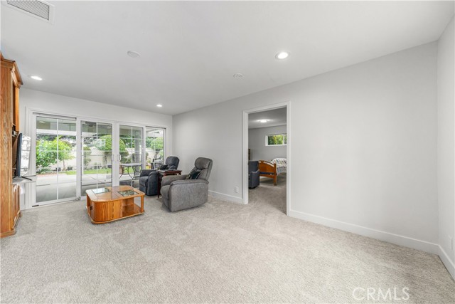 415 N Rennell Avenue, San Dimas CA: https://media.crmls.org/medias/3829aa34-1db5-44a9-af24-1703b11b160d.jpg