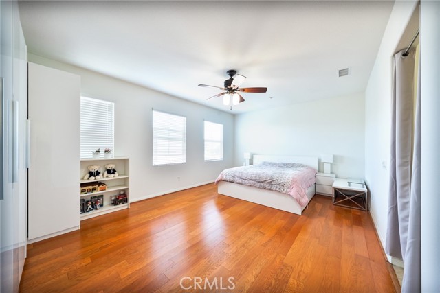 26972 Pebble Beach Drive, Valencia CA: https://media.crmls.org/medias/382a9843-ad19-44d4-80c0-8d8e7d88116c.jpg