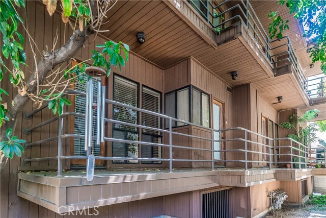 Detail Gallery Image 31 of 33 For 13236 Valleyheart #102,  Studio City,  CA 91604 - 2 Beds | 3 Baths