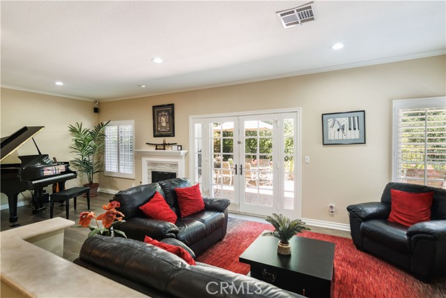 Detail Gallery Image 14 of 34 For 5705 Tanner Ridge Ave, Westlake Village,  CA 91362 - 3 Beds | 2/1 Baths