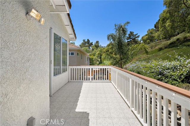 9 Cranwell, Aliso Viejo CA: https://media.crmls.org/medias/382c2b26-d8ee-416b-9194-141f8a676b6f.jpg