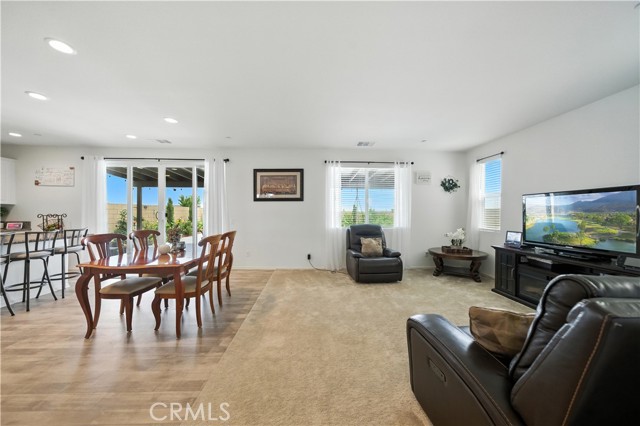 14160 Hercules Street, Hesperia CA: https://media.crmls.org/medias/382cd392-ea74-4020-a46e-2e8f7b12692e.jpg