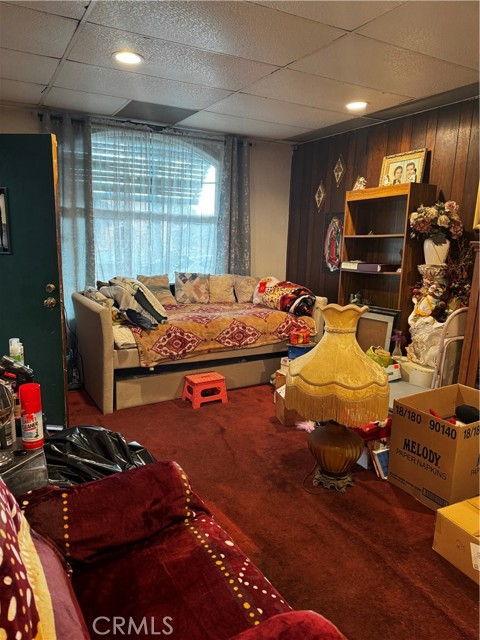 Detail Gallery Image 6 of 10 For 8453 Cypress, South Gate,  CA 90280 - 3 Beds | 1/1 Baths