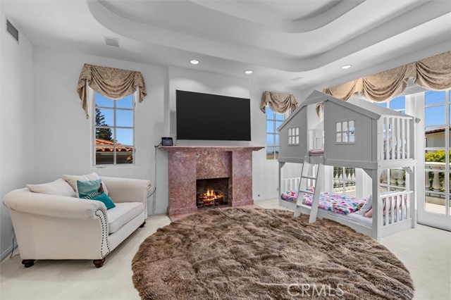 924 Via Mirada, Palos Verdes Estates CA: https://media.crmls.org/medias/382dbb3a-26d8-4fdd-bf1f-736c5dcbfead.jpg