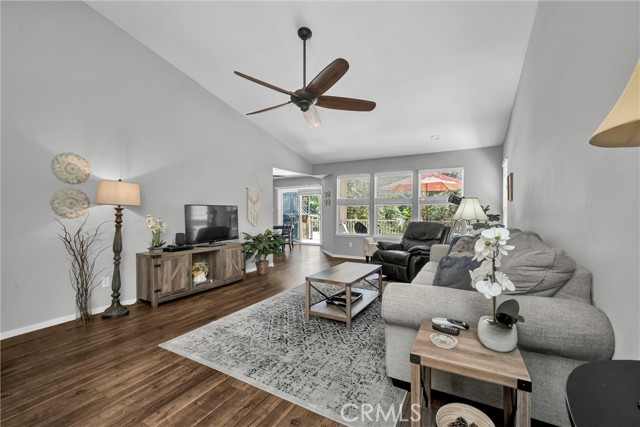 Detail Gallery Image 7 of 30 For 18278 North Shore Dr, Hidden Valley Lake,  CA 95467 - 3 Beds | 2 Baths