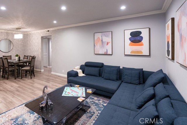 Detail Gallery Image 2 of 24 For 4358 Mammoth Ave #2,  Sherman Oaks,  CA 91423 - 2 Beds | 2 Baths