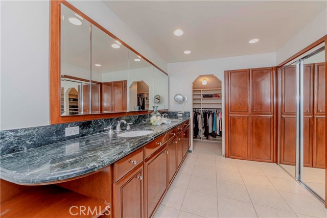 Detail Gallery Image 32 of 53 For 28012 Ridgeforest Ct, Rancho Palos Verdes,  CA 90275 - 4 Beds | 3 Baths
