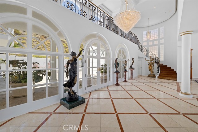 759 Foxkirk Road, Glendale CA: https://media.crmls.org/medias/383081e0-fb41-44e4-87fc-f34d3613f911.jpg