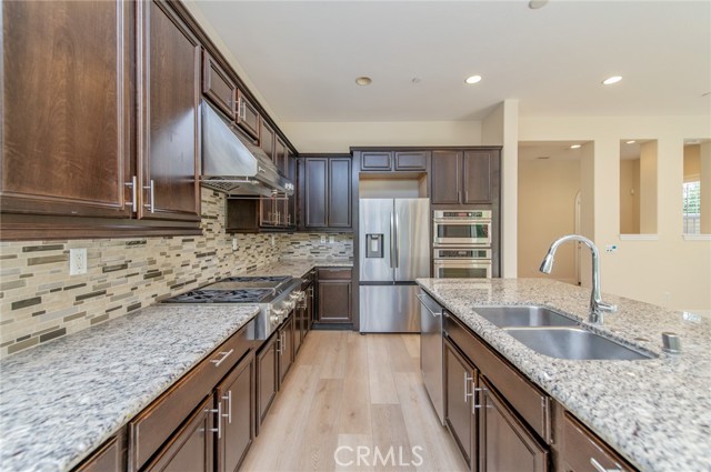 Detail Gallery Image 9 of 35 For 55 Carrington, Irvine,  CA 92629 - 4 Beds | 4 Baths