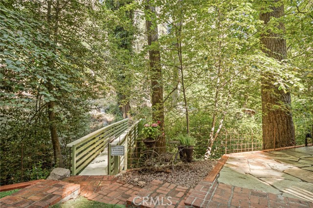655 Cottage Grove Drive, Lake Arrowhead, CA 92352