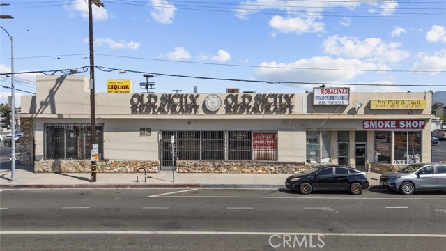 12061 Strathern Street, North Hollywood CA: https://media.crmls.org/medias/3831cccd-d699-4054-b9b1-538a5985f8ef.jpg