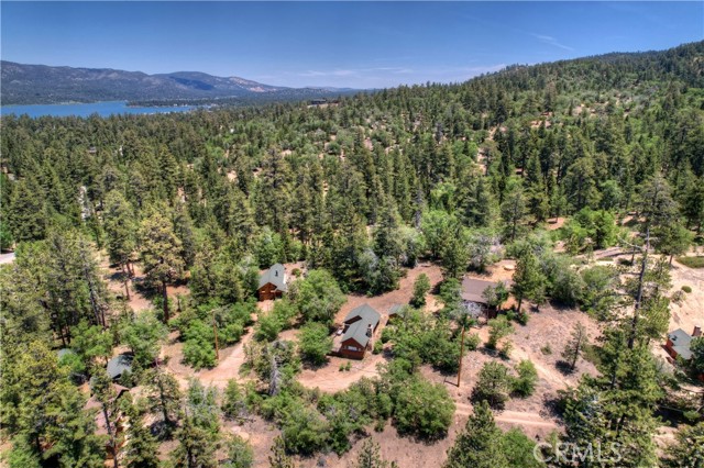 Detail Gallery Image 2 of 35 For 50 Metcalf Creek Trail, Big Bear Lake,  CA 92315 - 2 Beds | 1/1 Baths