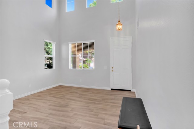 38209 Talavera Court, Murrieta CA: https://media.crmls.org/medias/38331362-94aa-4074-b431-6a23c5bc177e.jpg
