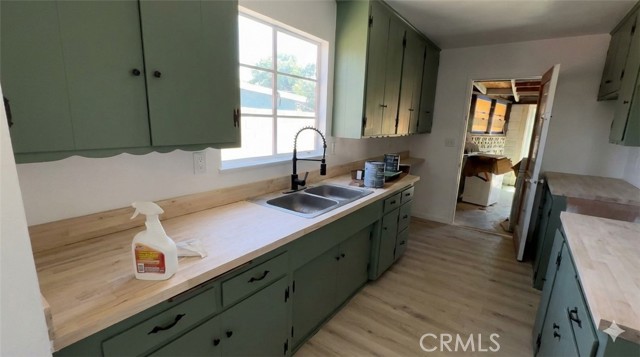 Detail Gallery Image 3 of 7 For 38738 36th St, Palmdale,  CA 93550 - 3 Beds | 2 Baths