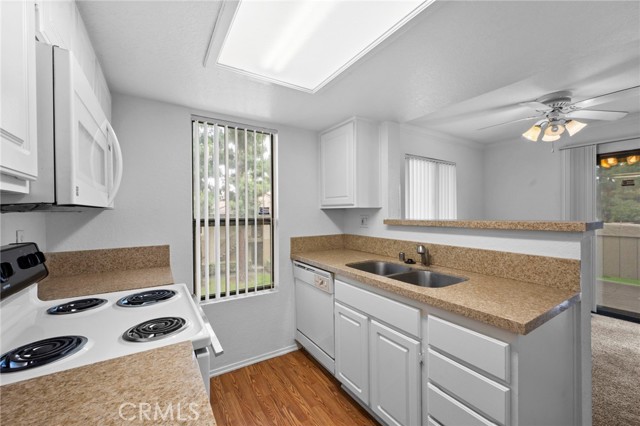 Detail Gallery Image 6 of 27 For 10151 Arrow #40,  Rancho Cucamonga,  CA 91730 - 2 Beds | 2 Baths