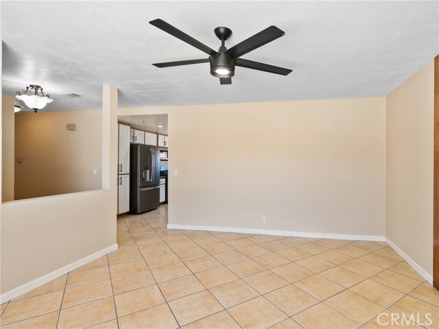 Detail Gallery Image 15 of 42 For 17970 Pitache St, Hesperia,  CA 92345 - 3 Beds | 2 Baths