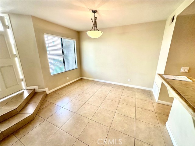 Detail Gallery Image 6 of 21 For 339 Deerfield Ave #20,  Irvine,  CA 92606 - 3 Beds | 2/1 Baths