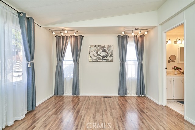 Detail Gallery Image 9 of 32 For 17701 Avalon Bld #372,  Carson,  CA 90746 - 2 Beds | 2 Baths