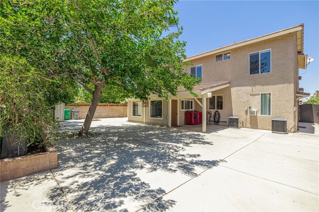 5808 Monterey Place, Palmdale CA: https://media.crmls.org/medias/3836a0c8-2d7a-44ec-8b11-f254dd1e8fe0.jpg