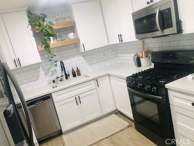 Detail Gallery Image 7 of 11 For 4918 West 5th, Santa Ana,  CA 92703 - 1 Beds | 1 Baths