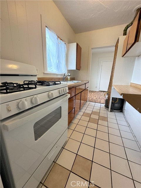 901 N El Centro Avenue, Hollywood CA: https://media.crmls.org/medias/3837faab-912c-4d47-bd7b-86712b7f1a82.jpg