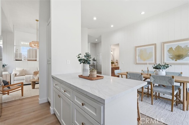 Detail Gallery Image 17 of 31 For 2413 Ives Ln, Redondo Beach,  CA 90278 - 4 Beds | 3 Baths