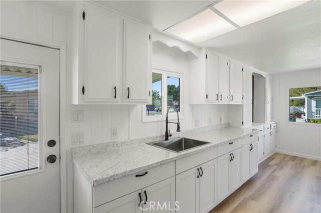 Detail Gallery Image 4 of 28 For 5800 Hamner Ave #301,  Corona,  CA 91752 - 2 Beds | 2 Baths