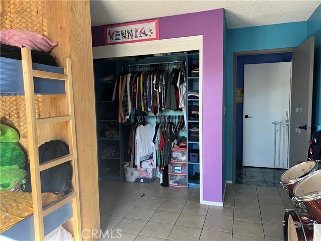 9122 S Hoover Street, Los Angeles CA: https://media.crmls.org/medias/38399fb1-321b-4878-9c09-eec442ac88d9.jpg