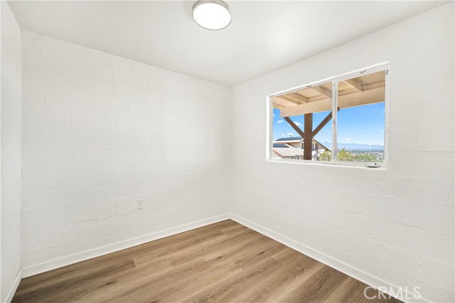 Detail Gallery Image 9 of 30 For 7950 Di Francesco St, Apple Valley,  CA 92308 - 3 Beds | 2 Baths