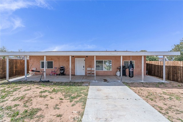 Detail Gallery Image 5 of 34 For 18678 Bellflower St, Adelanto,  CA 92301 - 3 Beds | 2 Baths