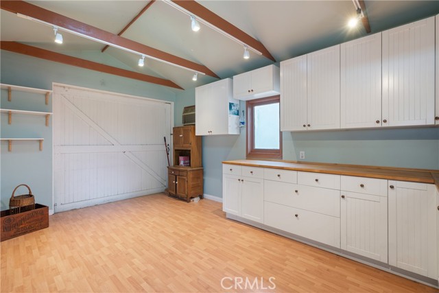 211 E Virginia Avenue, Glendora CA: https://media.crmls.org/medias/383b5624-012a-49db-9ad3-ee06e30218d3.jpg