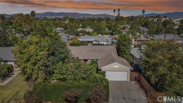 18937 Sylvan Street photo 59