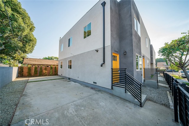 Detail Gallery Image 32 of 65 For 1348 W 41st Pl, Los Angeles,  CA 90037 - – Beds | – Baths