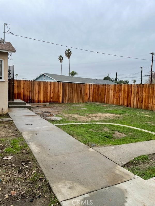 Back yard space is 30ft by 40ft.