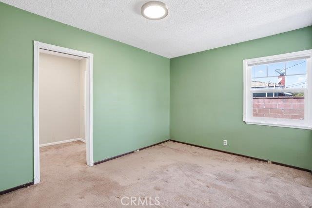 https://media.crmls.org/medias/383e9760-8d1d-4ff0-8cc3-608f3a3f9299.jpg?preset=X-Large