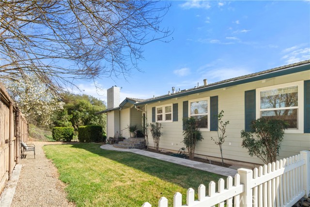 Detail Gallery Image 10 of 75 For 12030 Rodden, Oakdale,  CA 95361 - 3 Beds | 4 Baths