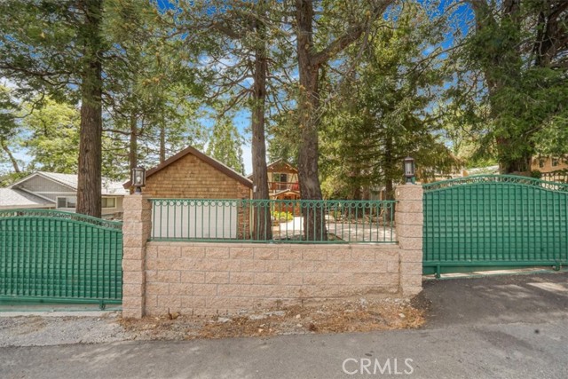 Detail Gallery Image 34 of 39 For 1954 Nob Hill Dr, Running Springs,  CA 92382 - 4 Beds | 2 Baths