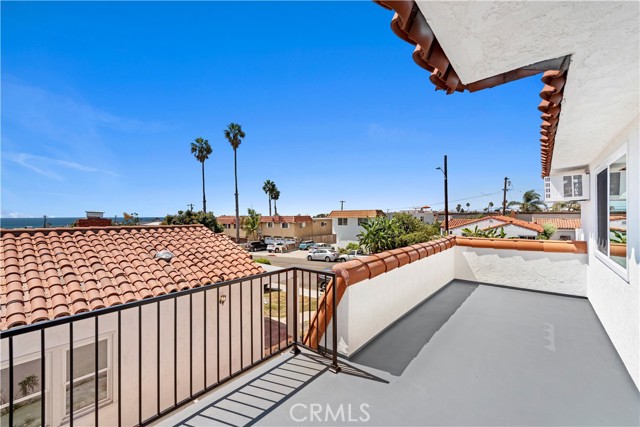Detail Gallery Image 2 of 17 For 223 Avenida Victoria #C,  San Clemente,  CA 92672 - 2 Beds | 2 Baths