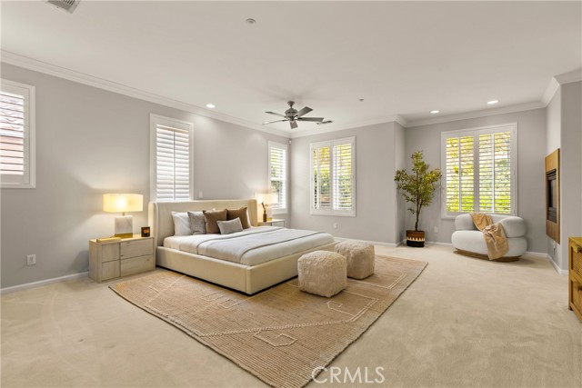 Image 17 of 34 For 2729 Hollyview Court